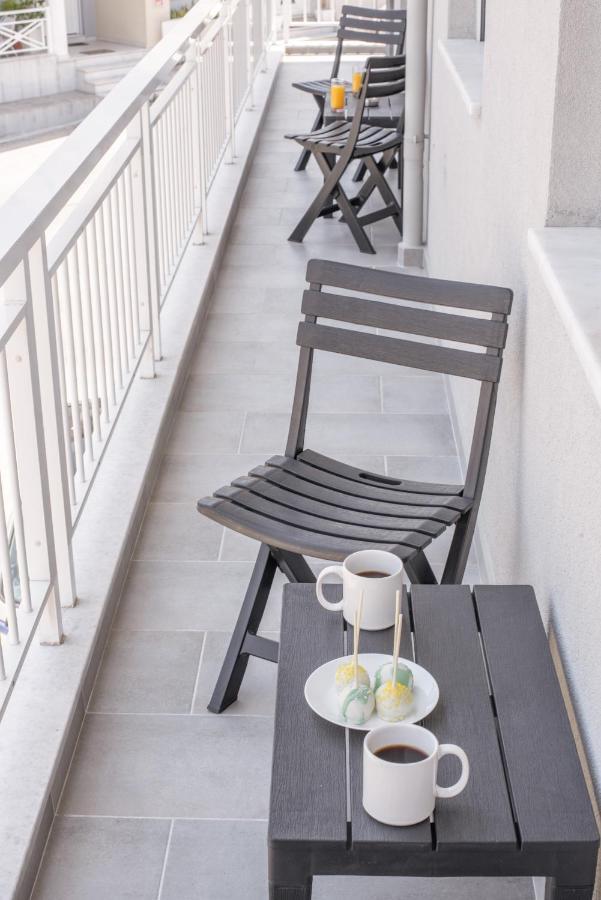 Elisavet Apartment *